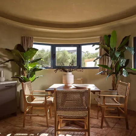 Ilision Aqua Tower - With Private Heart Pool Apartamento Argassi