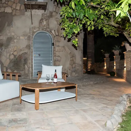 Ilision Aqua Tower - With Private Heart Pool
