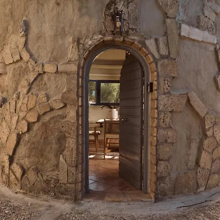 Ilision Stone Tower - Private Heart-shaped Pool Apartmán Argassi