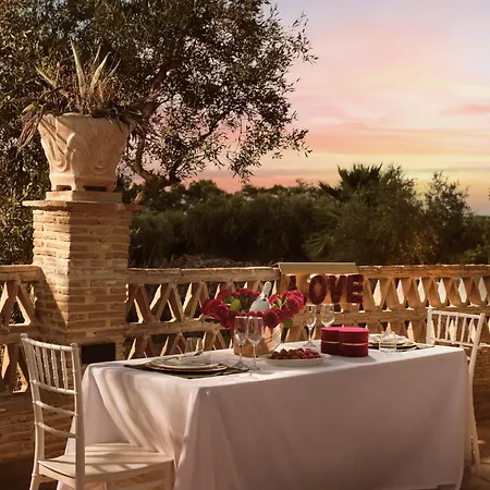 Ilision Stone Tower - Private Heart-shaped Pool