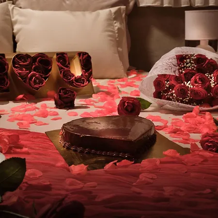 Ilision Stone Tower - Private Heart-shaped Pool Apartmán Argassi