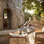 Apartamento Ilision Stone Tower - Private Heart-shaped Pool Argassi